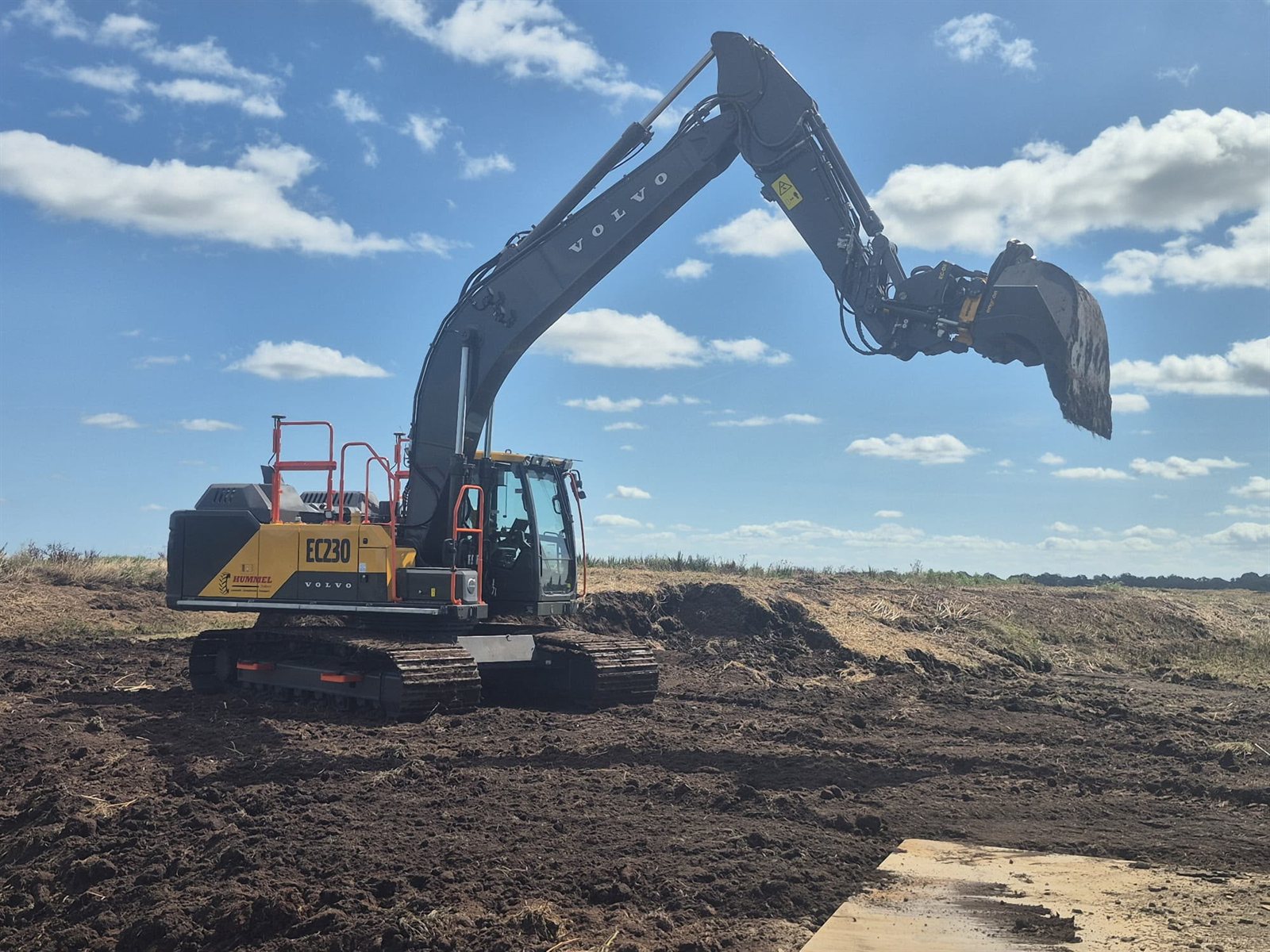 Volvo EC230 met sorteerbak